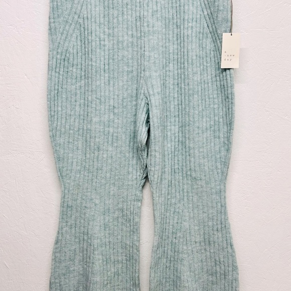 A new day women's light blue ribbed cozy flared sweater pants size XXL - Picture 3 of 8